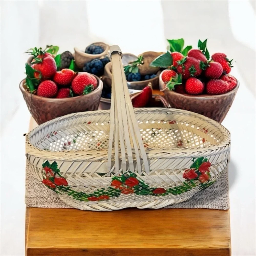 Vintage Daddy’s Duck Handwoven Hand Painted Basket Red Green Floral 8”W x 8”H